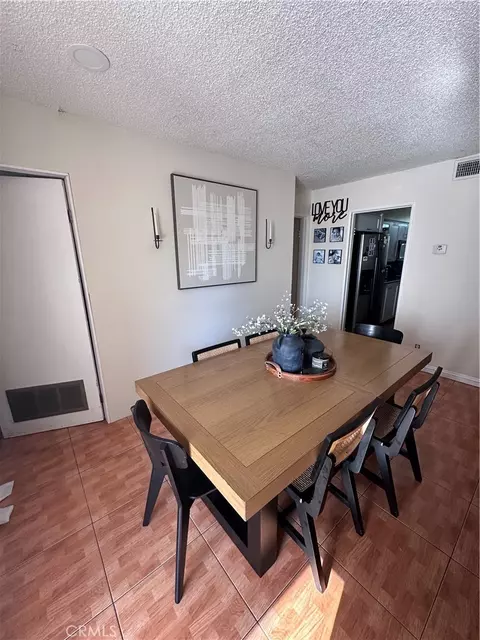 Dining - 6979 Palm Ct, Riverside, CA 92506 photo 1 of 2