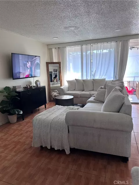 Living - 6979 Palm Ct, Riverside, CA 92506 photo 1 of 1