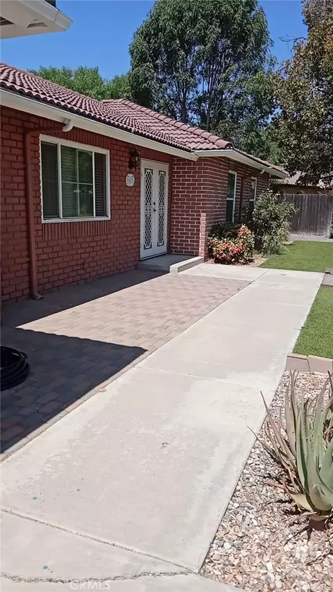 1633 Sunup, Riverside, CA 92501 photo 6
