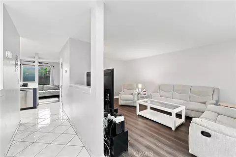Entry Way - 106 Racquet Clb, Compton, CA 90220 photo 1 of 4
