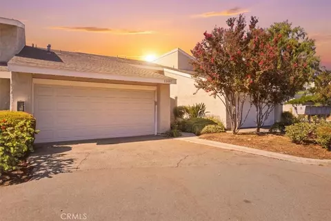 23207 Kimmore, Valencia, CA 91355
