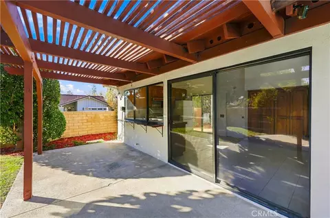 Exterior - 2906 Fall River Cir, Westlake Village, CA 91362 photo 8 of 10