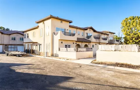 Exterior - 5526 E Los Angeles Ave #3, Simi Valley, CA 93063 photo 3 of 4