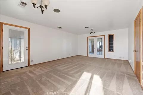 Living - 6922 G St, Merced, CA 95340 photo 4 of 6