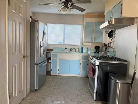 358 Cody Ave, Planada, CA 95365 photo 2