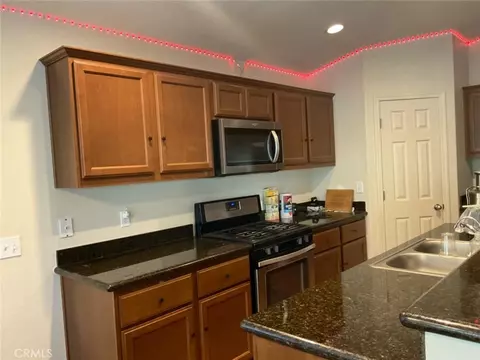 2094 W Pincay St, Merced, CA 95348 photo 9