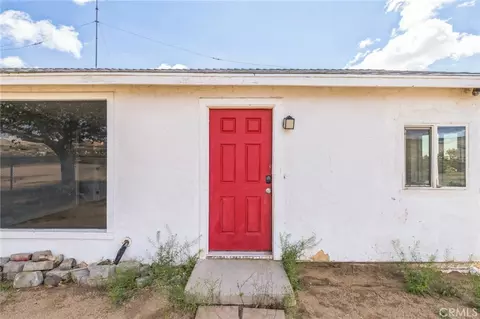1561 Old Woman Springs Rd, Yucca Valley, CA 92284