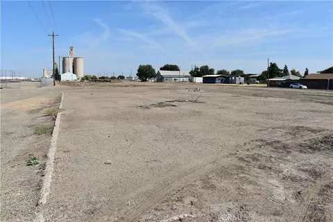 430 Front, Chowchilla, CA 93610 photo 4