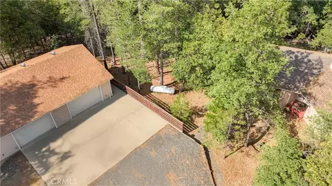 5990 Sugar Pine Dr, Coulterville, CA 95311