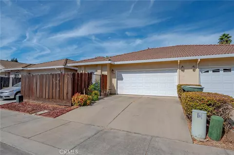 3584 Gateway Pl, Merced, CA 95340