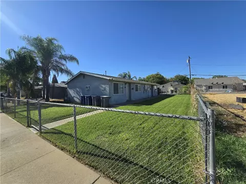 264 E 10th St, Merced, CA 95341 photo 2