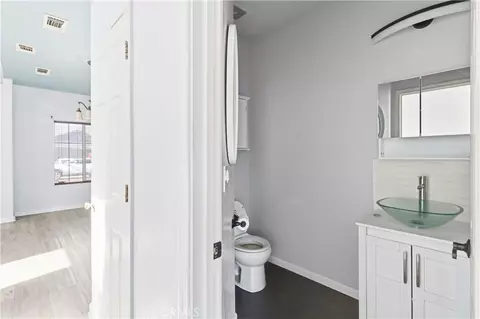 Bath - 84 Jack Ct, Merced, CA 95341 photo 1 of 6