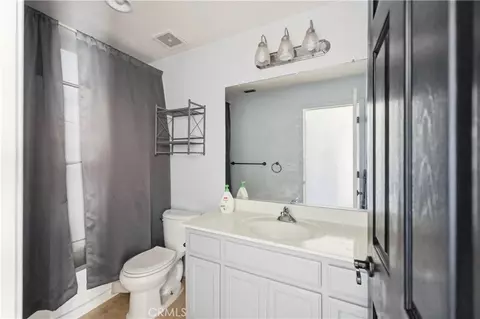 Bath - 84 Jack Ct, Merced, CA 95341 photo 6 of 6