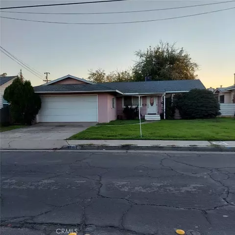 1616 E 21st St, Merced, CA 95341