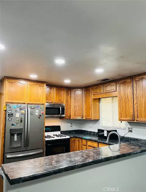 Kitchen - 505 Mount Everest, Modesto, CA 95358 photo 2 of 3