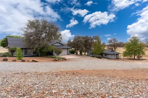 5030 Creek Front Rd, Catheys Valley, CA 95306