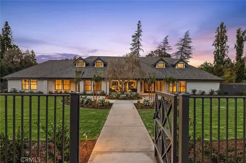 2246 W Palo Alto, Fresno, CA 93711