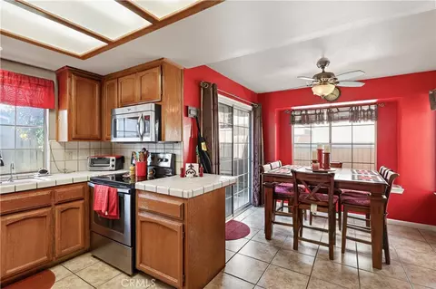Kitchen - 3045 Silver Elm, Merced, CA 95340 photo 2 of 4