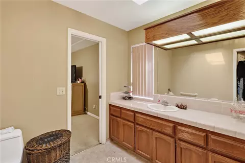 Bath - 3045 Silver Elm, Merced, CA 95340 photo 3 of 5