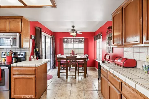 Kitchen - 3045 Silver Elm, Merced, CA 95340 photo 1 of 4