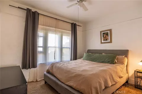 Bedroom - 902 W 20th St, Merced, CA 95340 photo 2 of 3