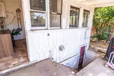 Exterior - 902 W 20th St, Merced, CA 95340 photo 3 of 14