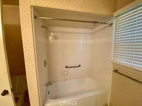 Bath - 8 W 25th St, Merced, CA 95340 photo 2 of 2