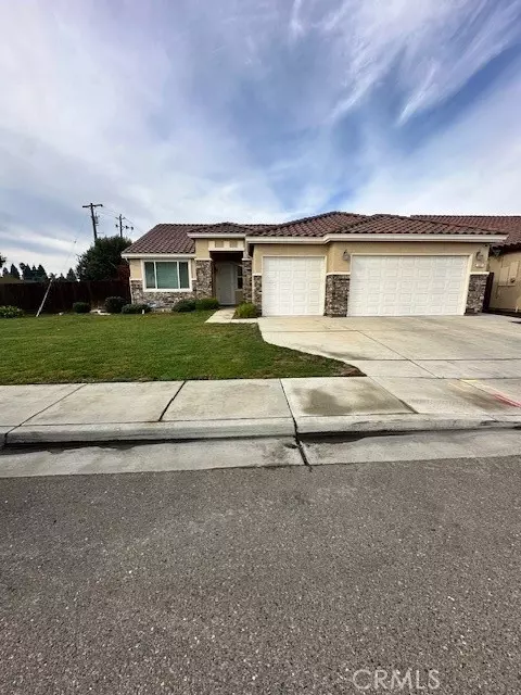 1901 Pollitt Ct, Atwater, CA 95301
