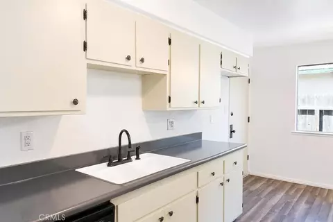 Kitchen - 1375 Loughborough, Merced, CA 95348 photo 2 of 4