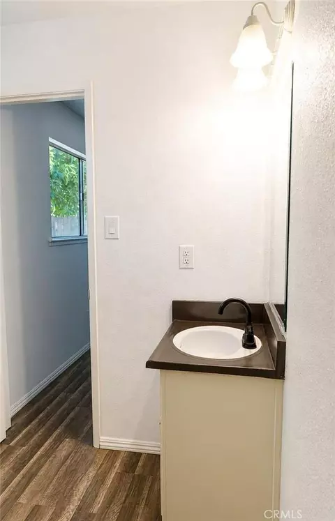 Bath - 1375 Loughborough, Merced, CA 95348 photo 5 of 7