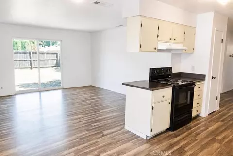 Living - 1375 Loughborough, Merced, CA 95348 photo 2 of 9