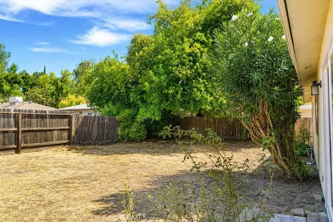 Exterior - 1375 Loughborough, Merced, CA 95348 photo 6 of 12
