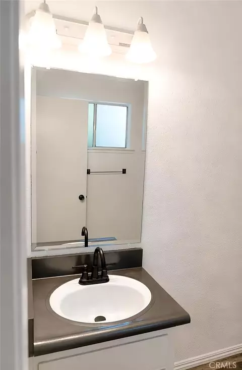 Bath - 1375 Loughborough, Merced, CA 95348 photo 6 of 7
