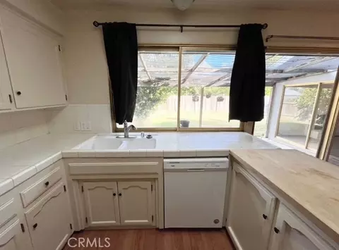 Kitchen - 3056 Bedford, Merced, CA 95340 photo 2 of 2
