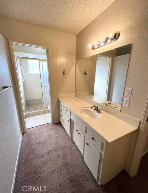 Bath - 3056 Bedford, Merced, CA 95340 photo 2 of 3