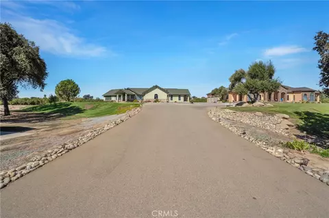 Exterior - 20170 River Rd, Stevinson, CA 95374 photo 1 of 2
