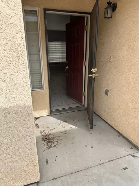 Entry Way - 692 Gateway, Merced, CA 95340 photo 3 of 3