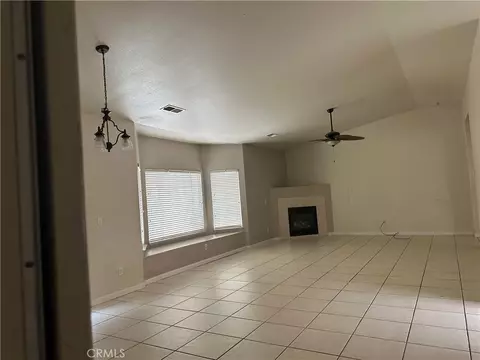 Living - 692 Gateway, Merced, CA 95340 photo 1 of 6