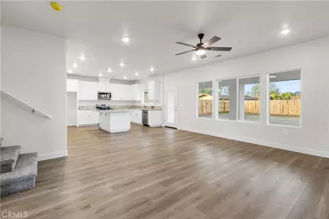 2955 Capella Dr, Merced, CA 95341