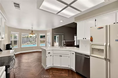 Kitchen - 724 Robin Dr, Merced, CA 95340 photo 3 of 4