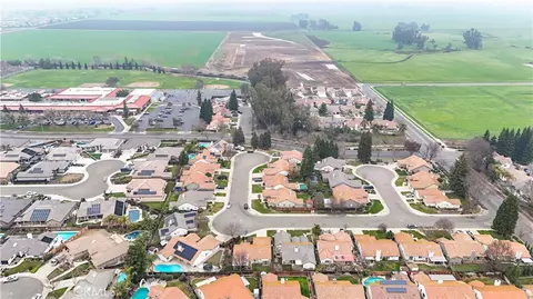 View/Area - 724 Robin Dr, Merced, CA 95340 photo 2 of 11