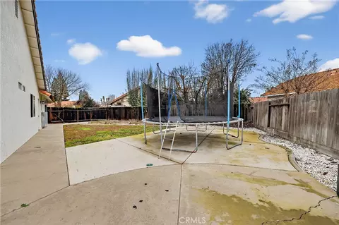 Exterior - 724 Robin Dr, Merced, CA 95340 photo 10 of 10