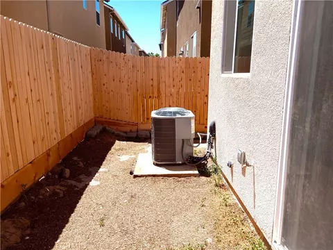 Exterior - 4244 Rutherford Ave, Merced, CA 95348 photo 2 of 3