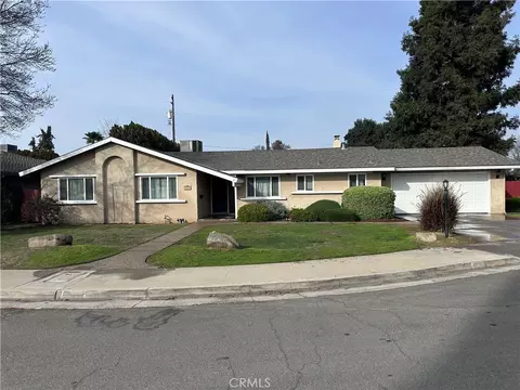 2021 Normandy Ln, Merced, CA 95340
