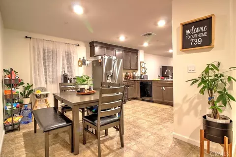 Entry Way - 739 Marcus Ct, Merced, CA 95341 photo 4 of 11