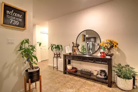 Entry Way - 739 Marcus Ct, Merced, CA 95341 photo 5 of 11