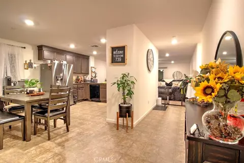 Entry Way - 739 Marcus Ct, Merced, CA 95341 photo 3 of 11