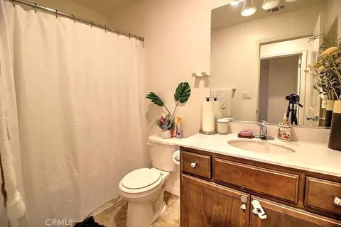 Bath - 739 Marcus Ct, Merced, CA 95341 photo 1 of 4