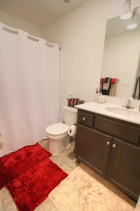 Bath - 739 Marcus Ct, Merced, CA 95341 photo 4 of 4