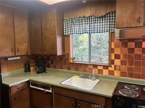 Kitchen - 2273 Rawhide, Arnold, CA 95223 photo 3 of 5